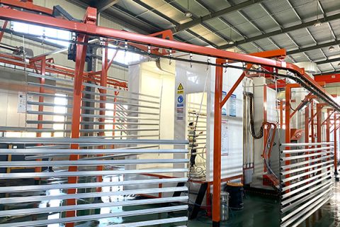 鋁型材噴涂生產線正式投產 噴涂品質超預期